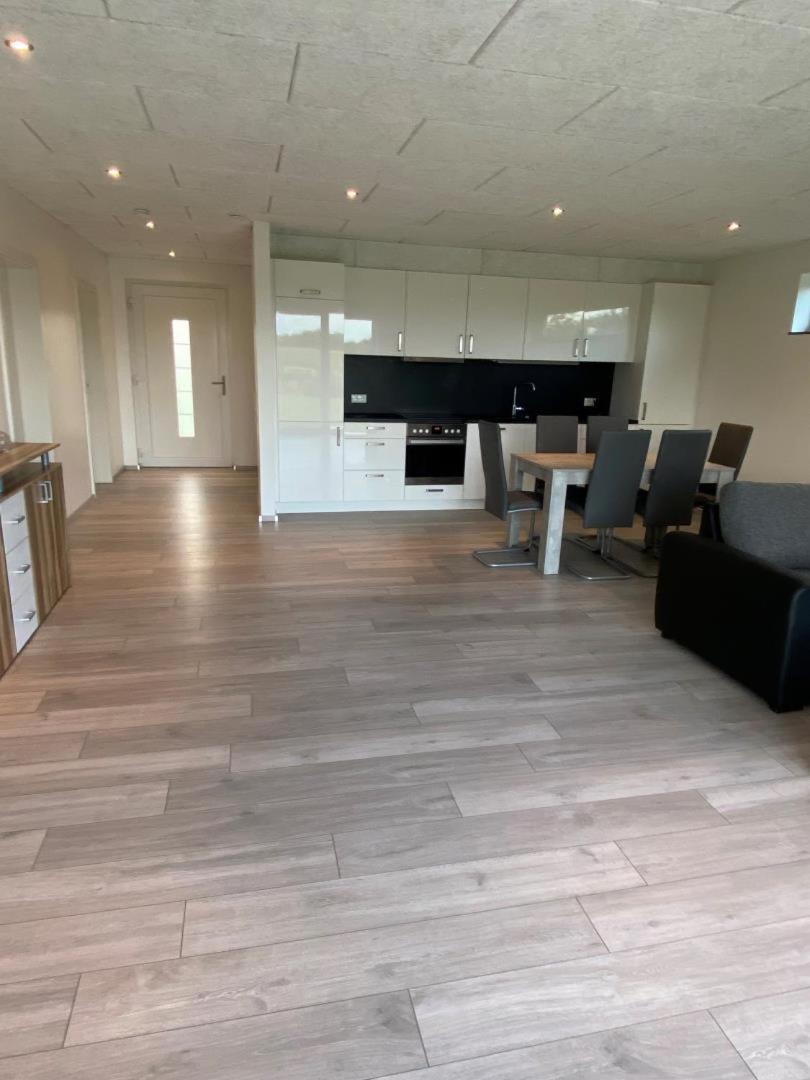 Neu! Modernes Schwanbeck Mit Whirlpool-option *