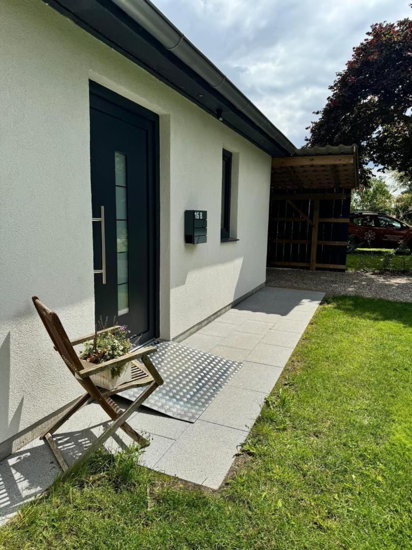 Holiday home Neu! Modernes Schwanbeck Mit Whirlpool-option Dassow