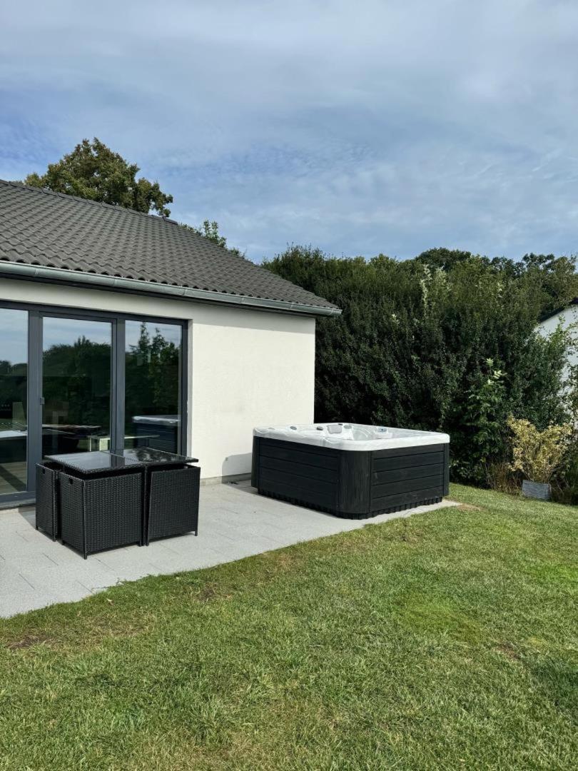 Neu! Modernes Schwanbeck Mit Whirlpool-option